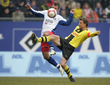 我们拭目以 我们拭目以