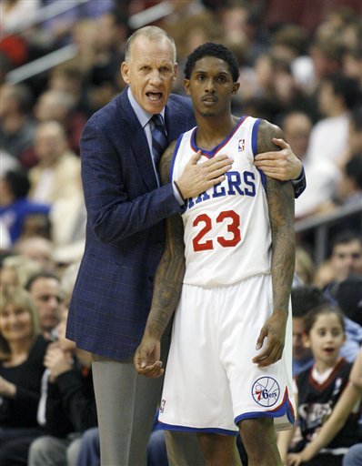 一是对后卫 一是对后卫